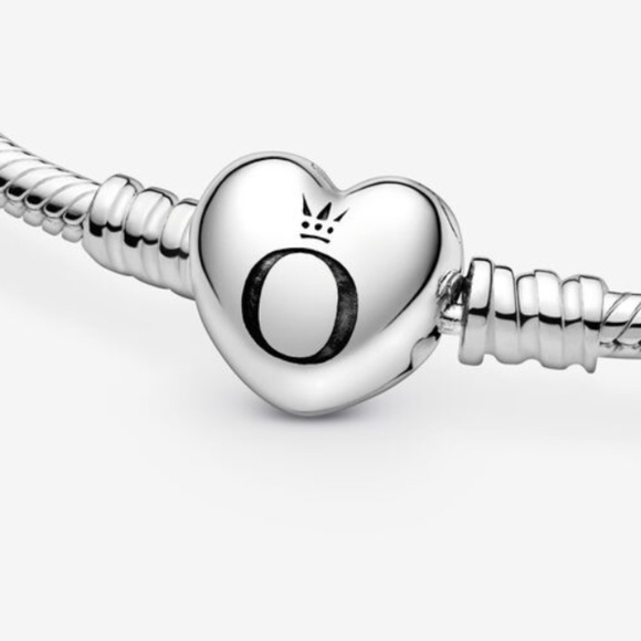 Pandora bracelet and  butterfly charm - Picture 1 of 8